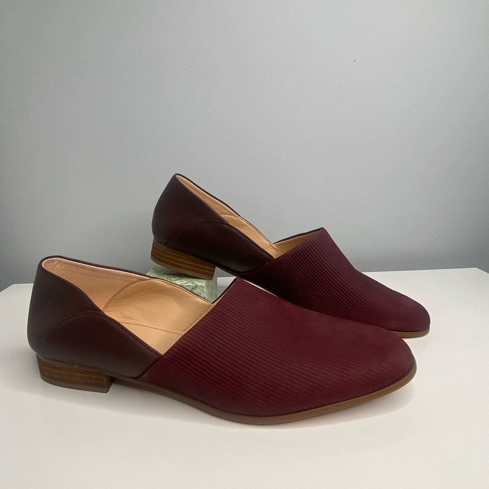 Clarks burgundy dressy shoes leather loafers low heel women’s size 10 new